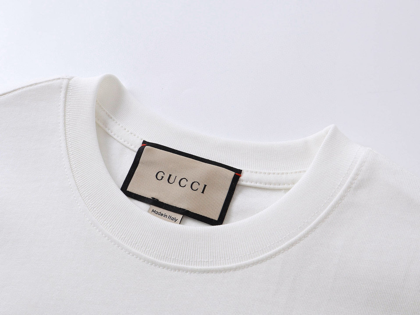 145RB177UDE Stylish T-shirt