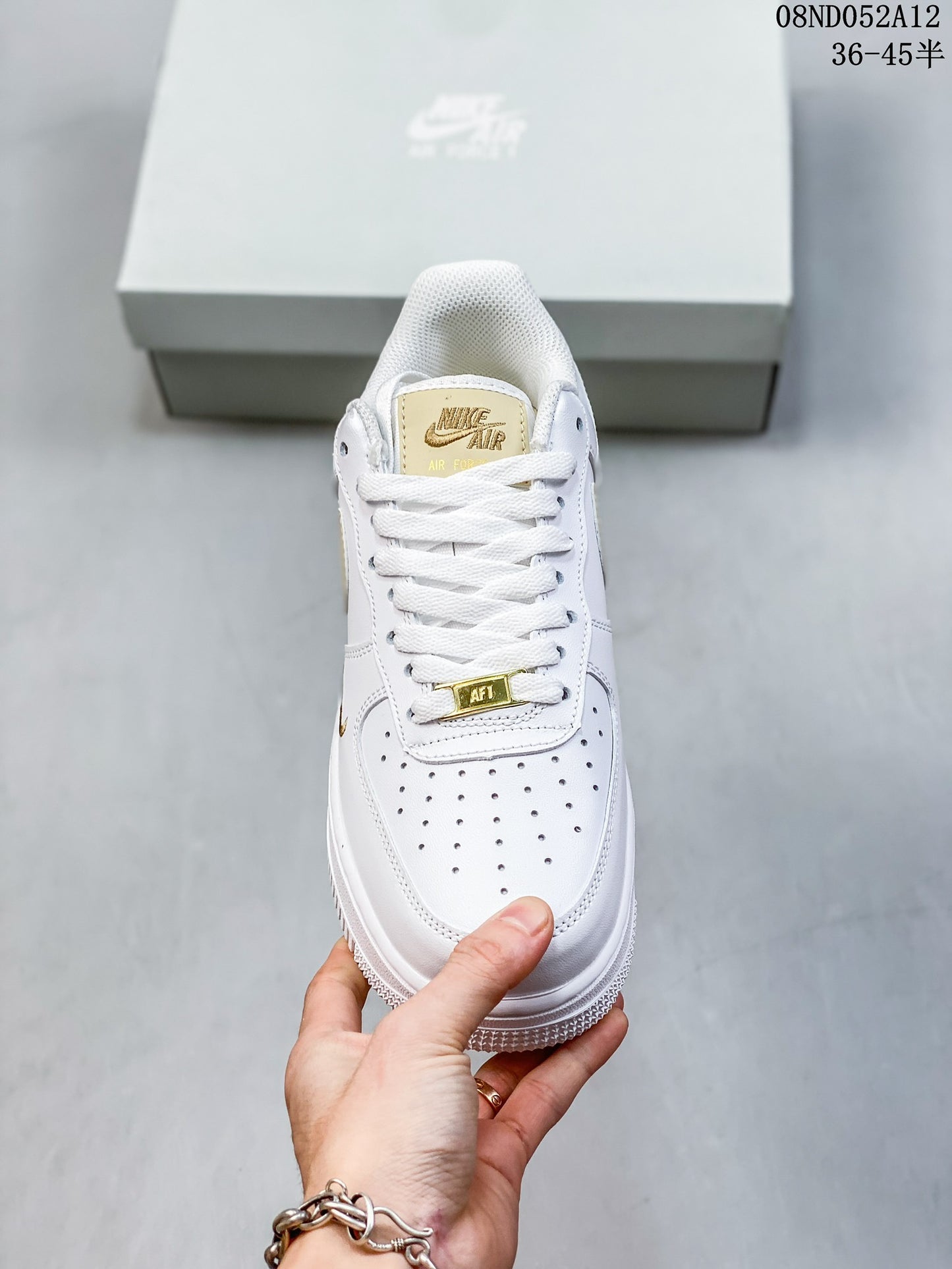 4YN34ZDE Stylish Sneakers (No Box, August-October Big Sale)