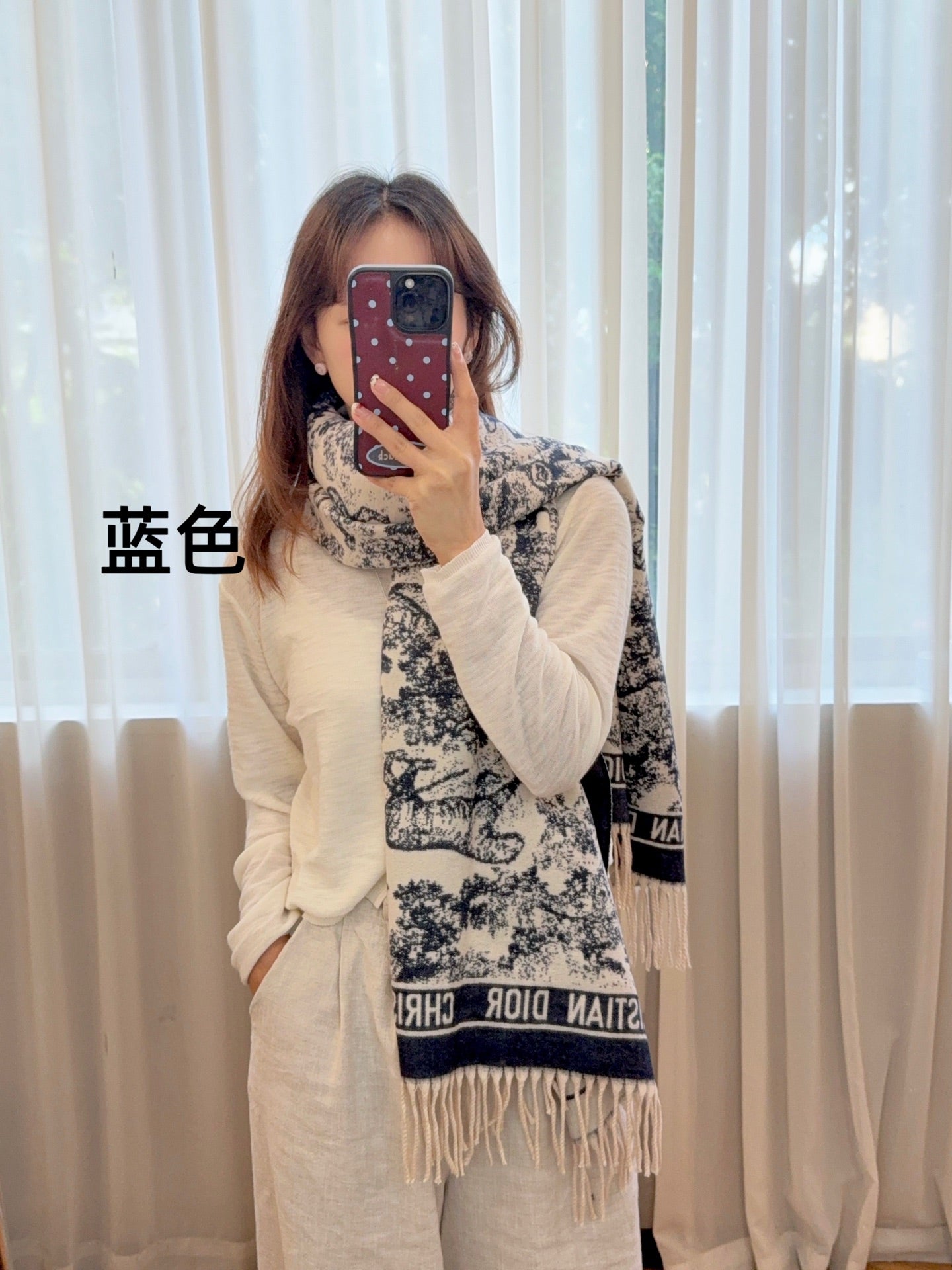 185ZD70WDE Stylish Winter Scarves