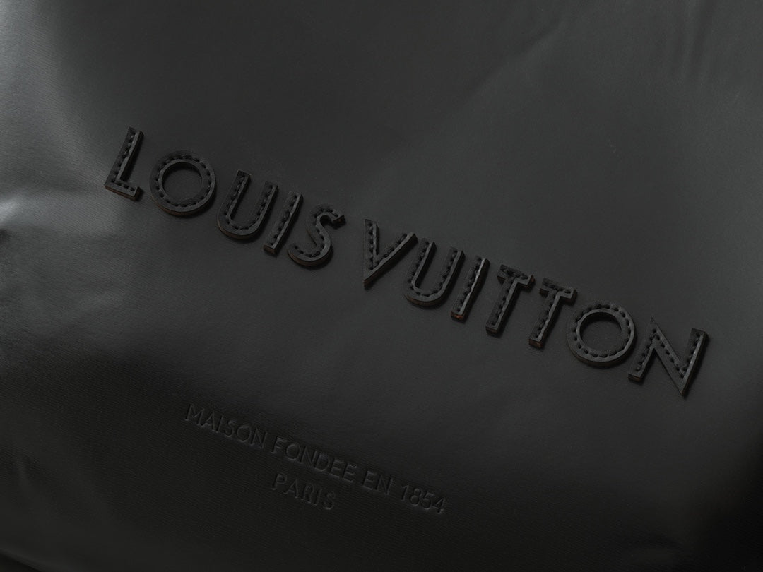 15XE9BDE Stylish leather bag