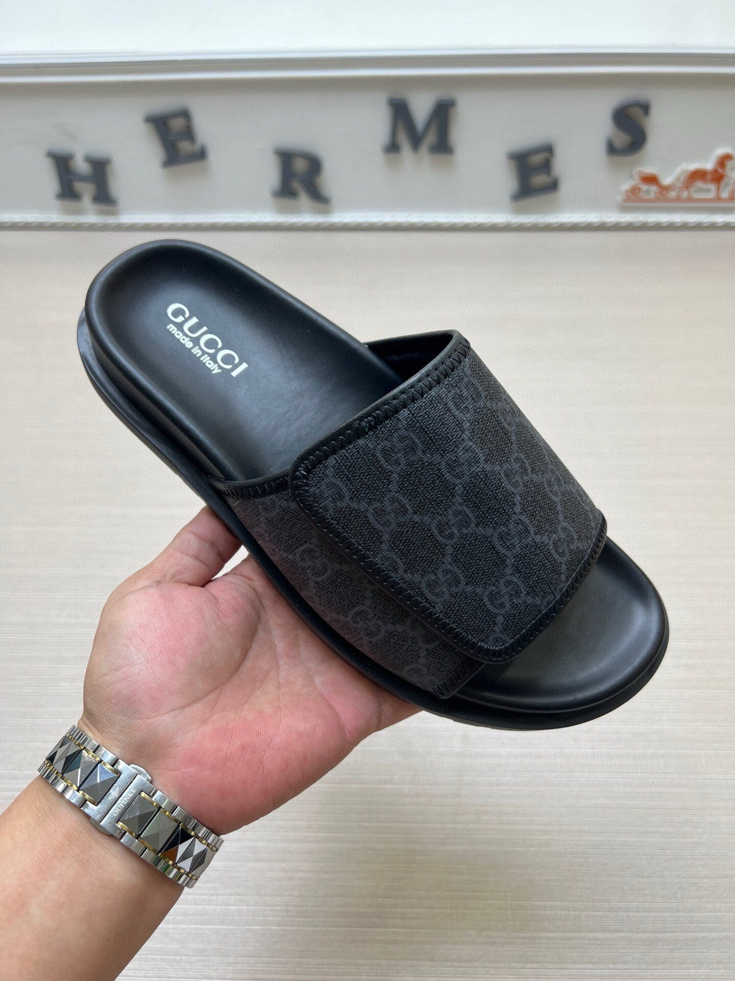 5LB231ZDE Stylish Slippers