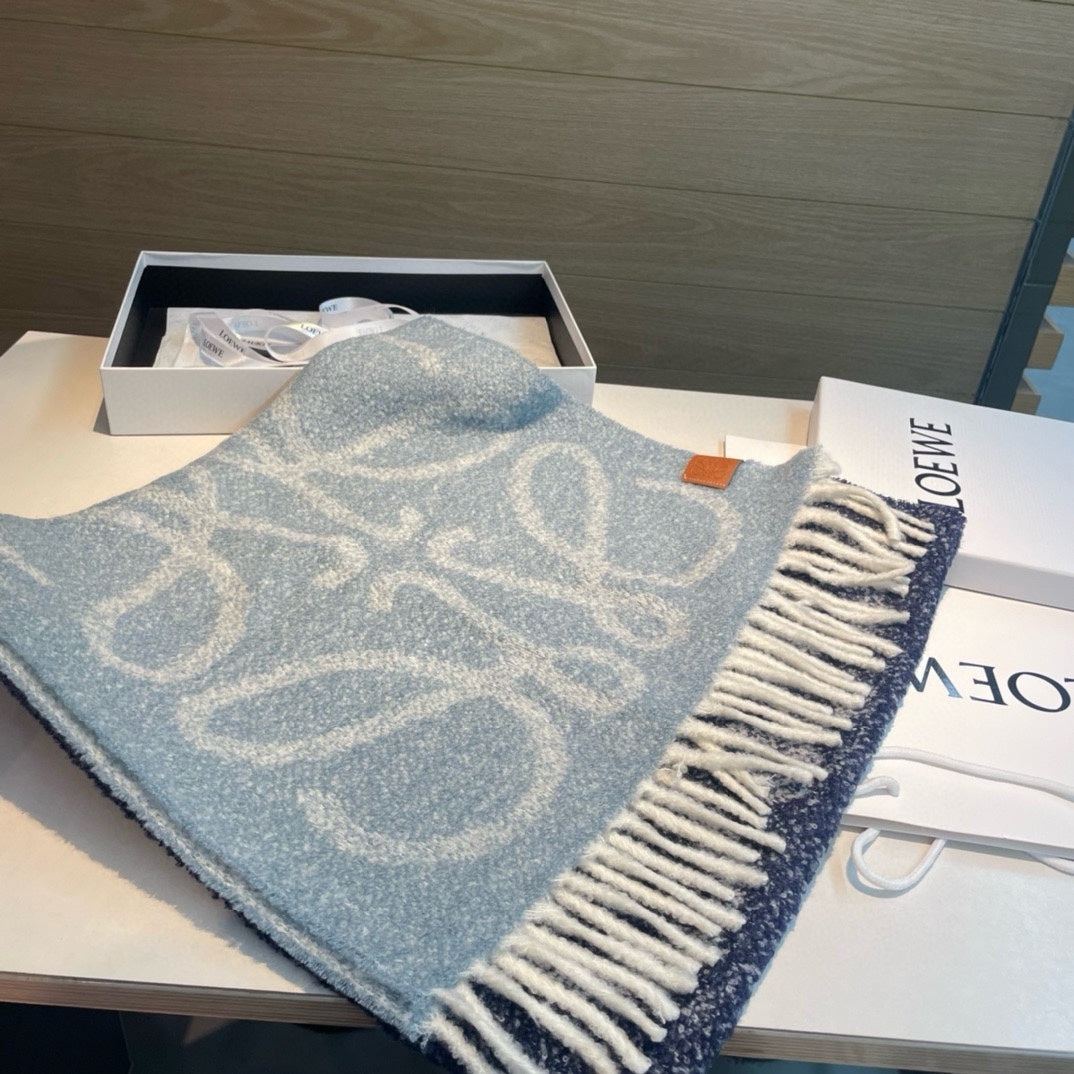 185ZA31WDE Stylish Winter Scarves