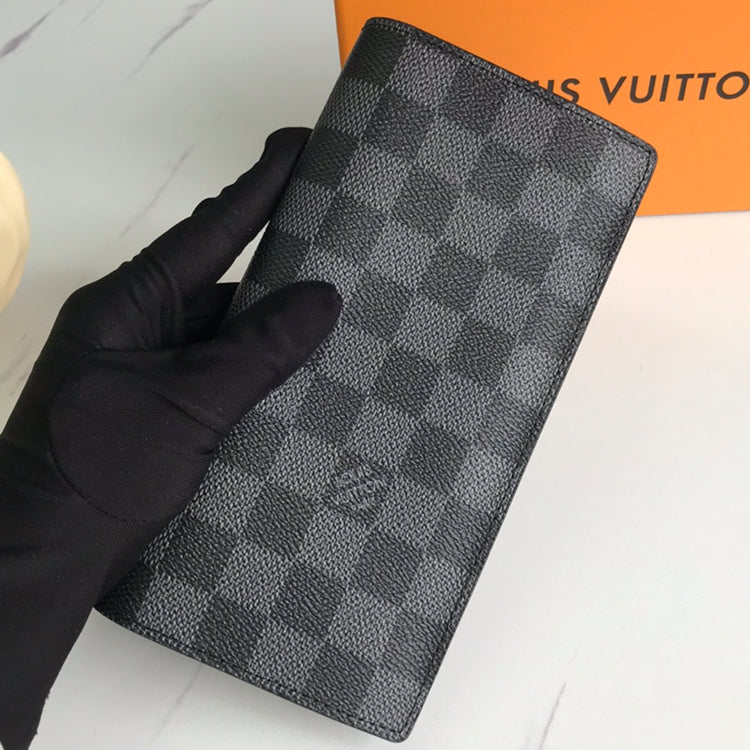 E2BDE Stylish leather wallets