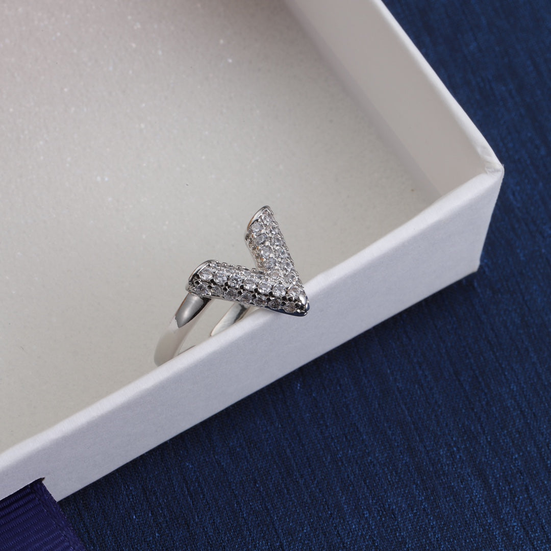 14E186JDE Stylish rings