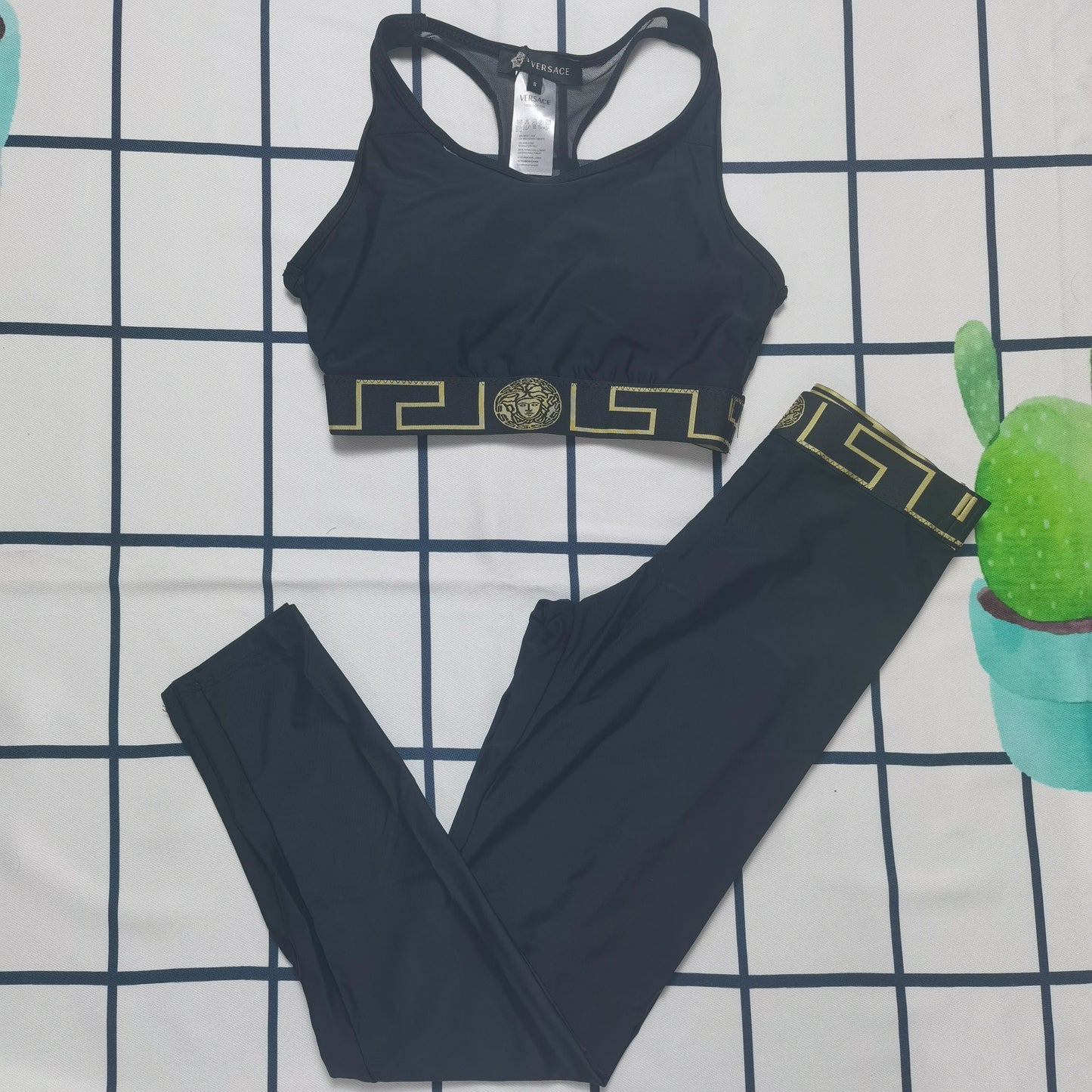 14V88YDE Stylish Long sleeve swimsuit
