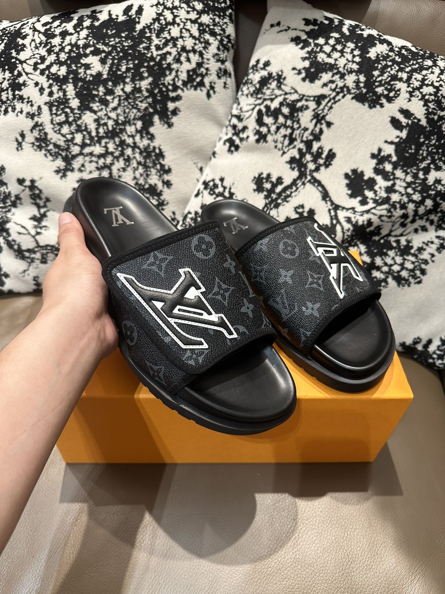 285ZE28ZDE Stylish leather Shoes