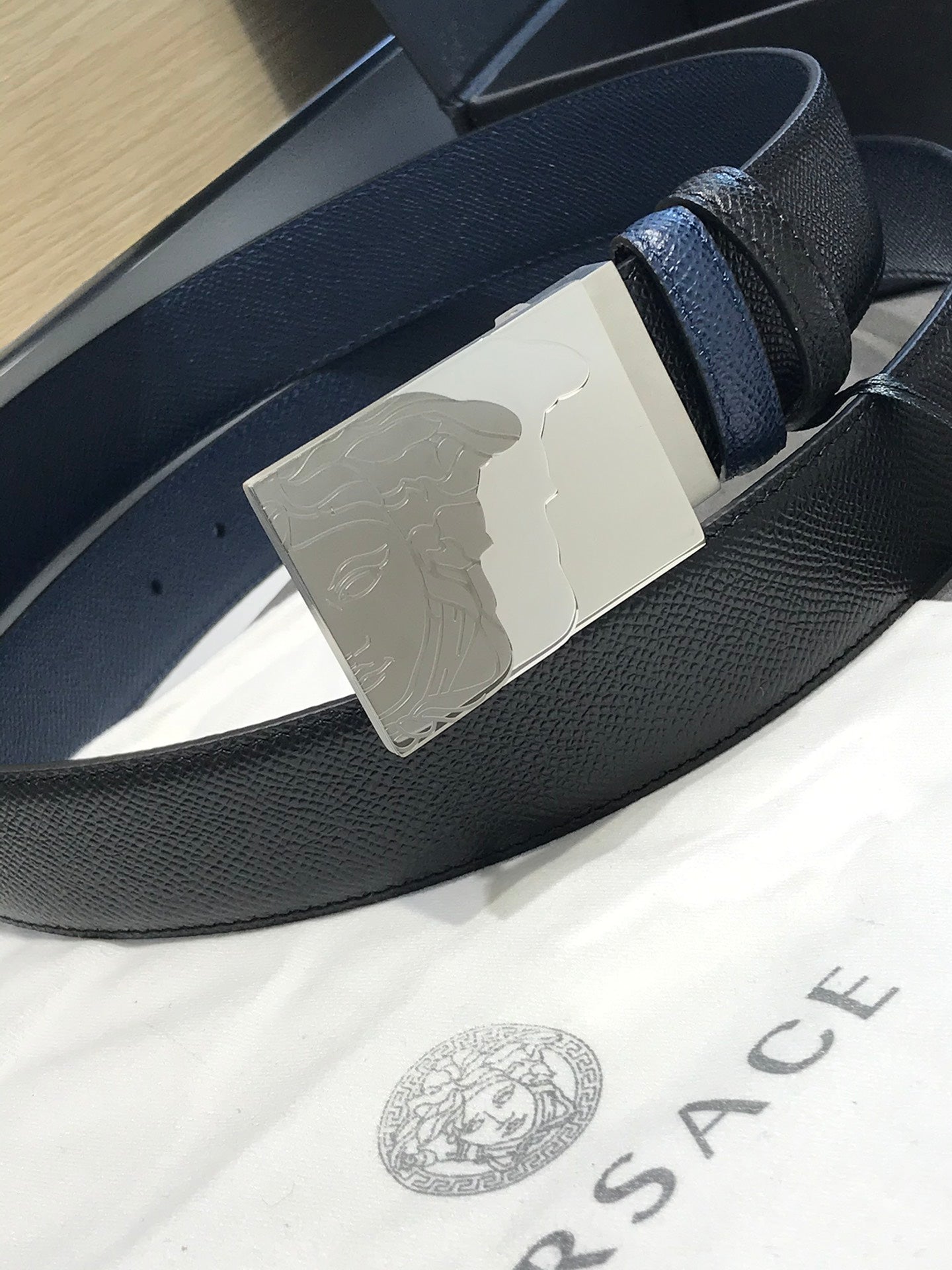 14V84PDE Stylish High quality belt With full package