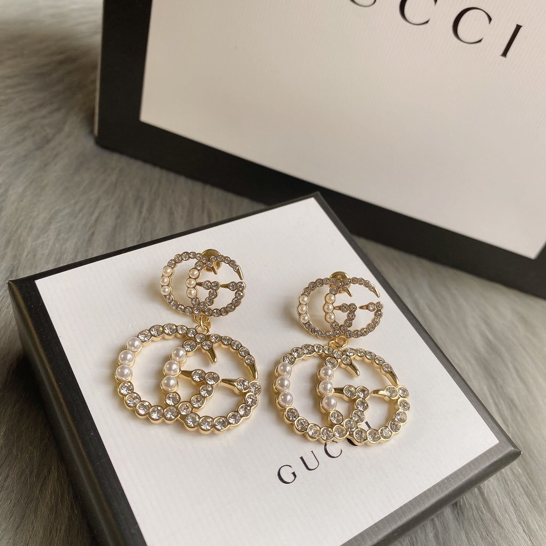 14B1036EDE Stylish Earrings
