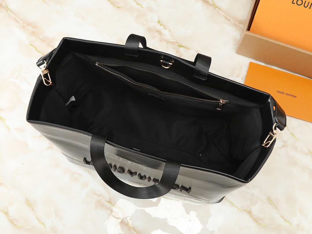 15XE9BDE Stylish leather bag