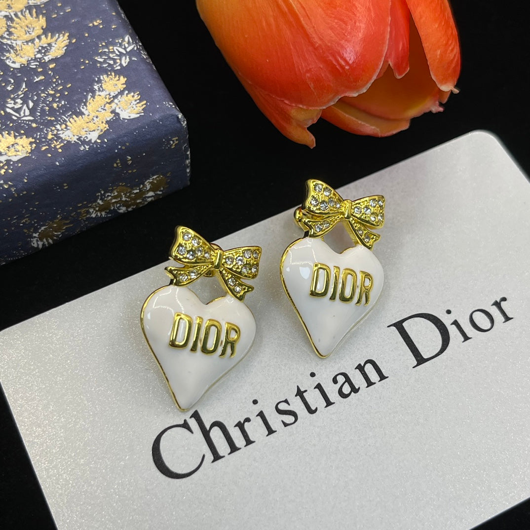 14D772EDE Stylish Earrings