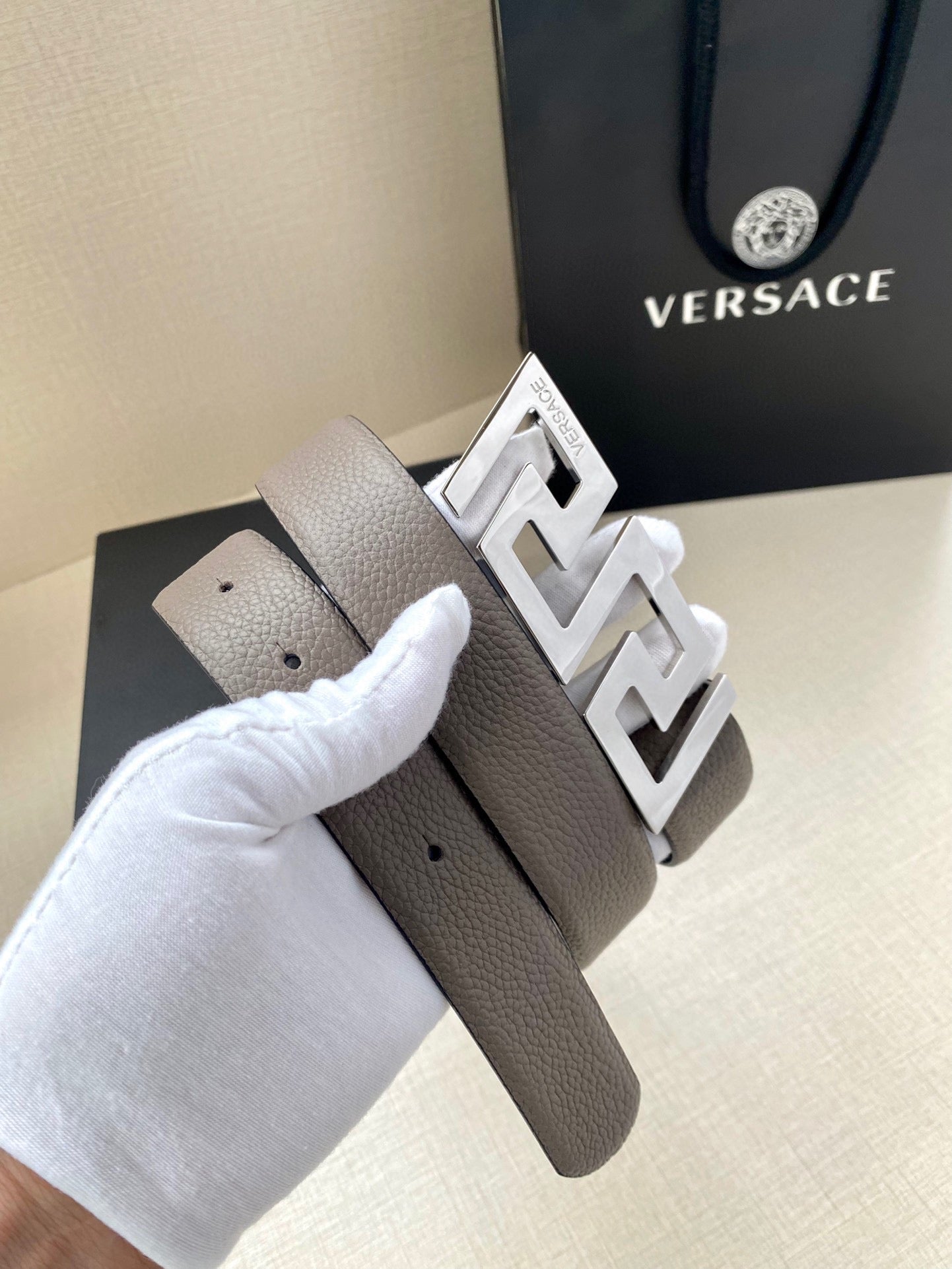 1WV166PDE Stylish High quality belt With full package