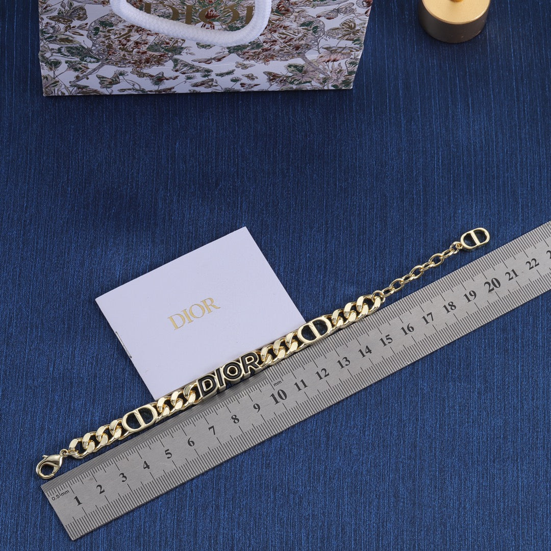 14D540XDE Stylish Bracelets Necklaces