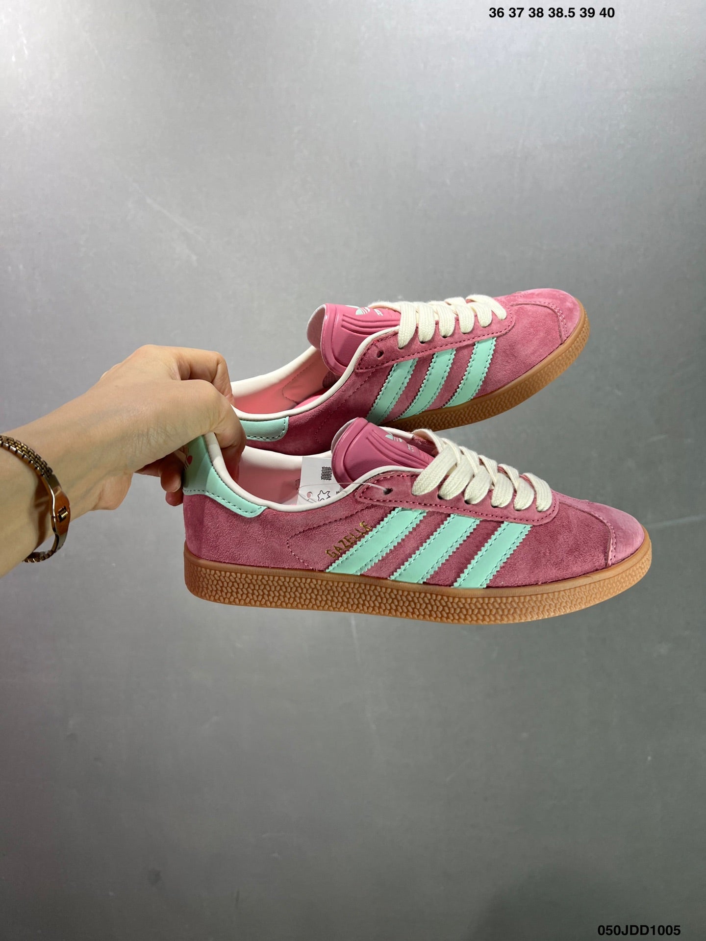435ZA22ZDE Stylish shoes