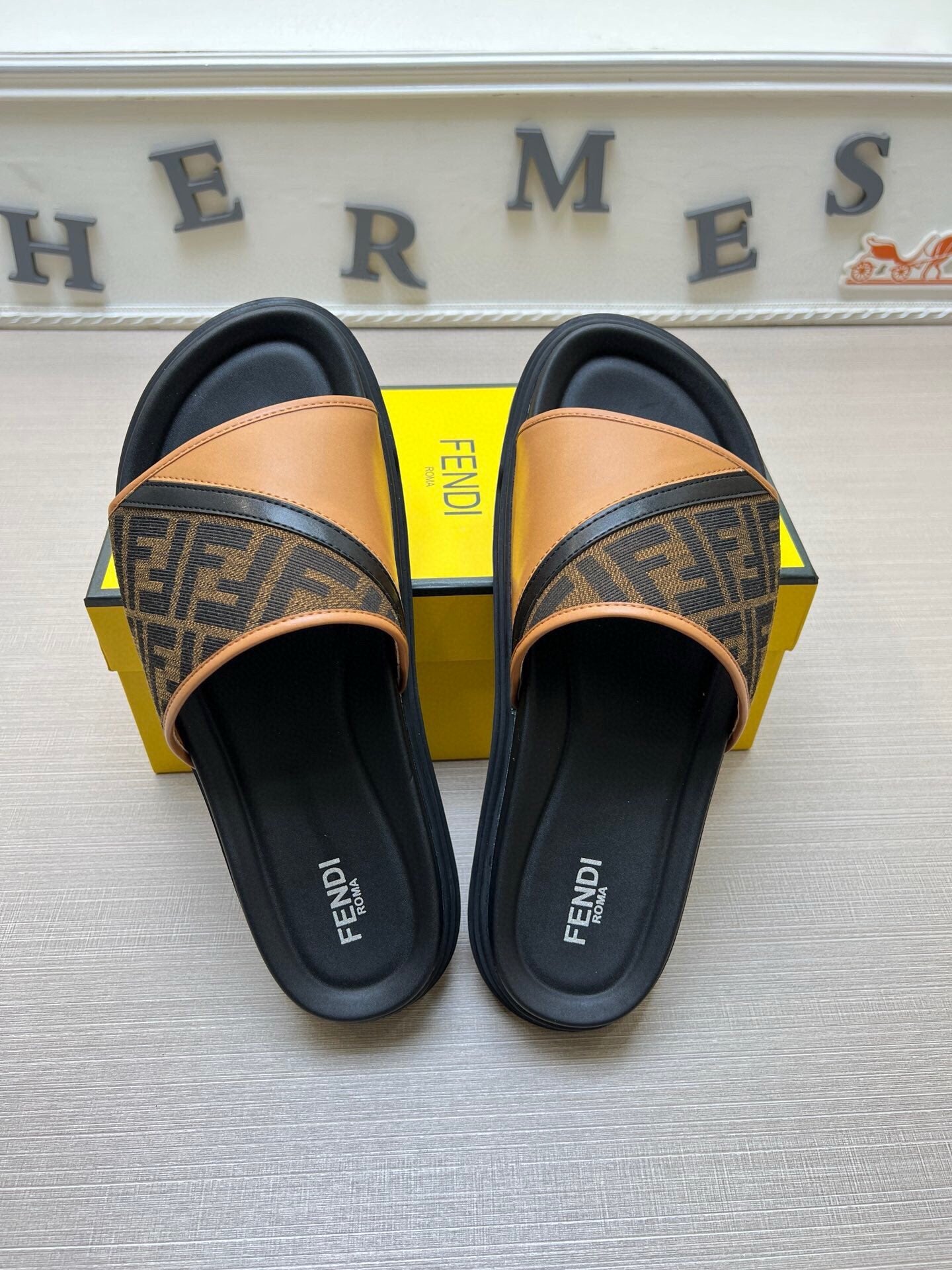 5LF223ZDE Stylish Slippers
