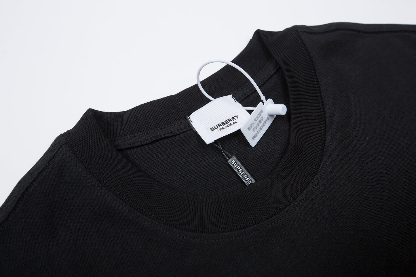 1ZR533UDE Stylish T-shirts
