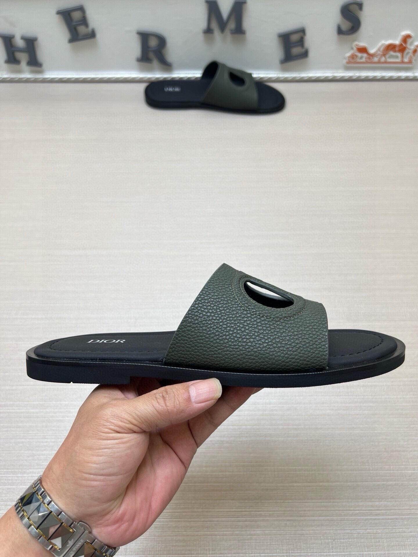 535ZD306ZDE Stylish Slippers
