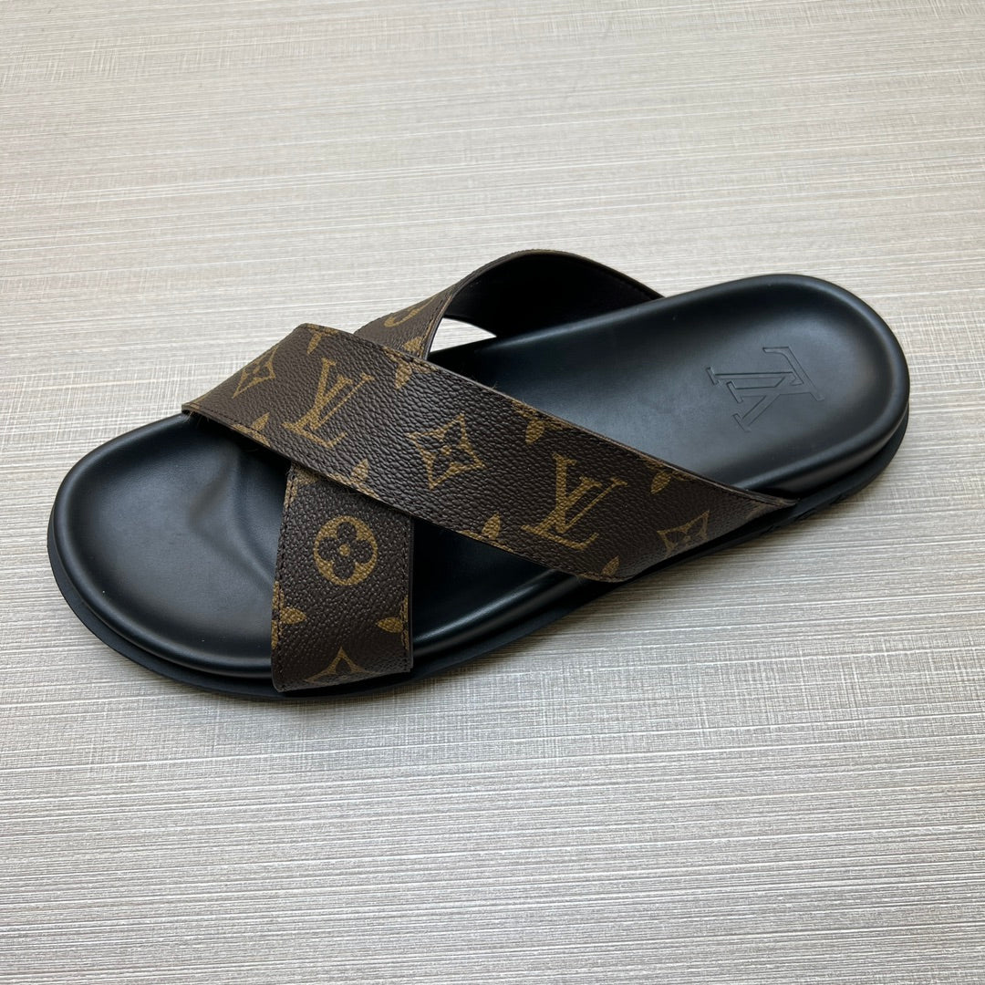 54E57ZDE Stylish slippers