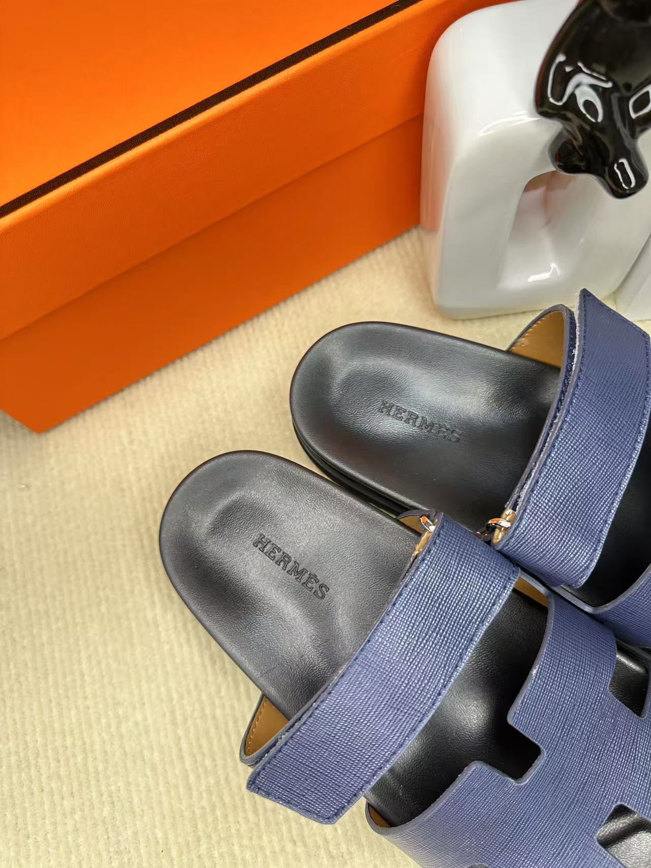 255QH27ZDE Stylish leather shoes