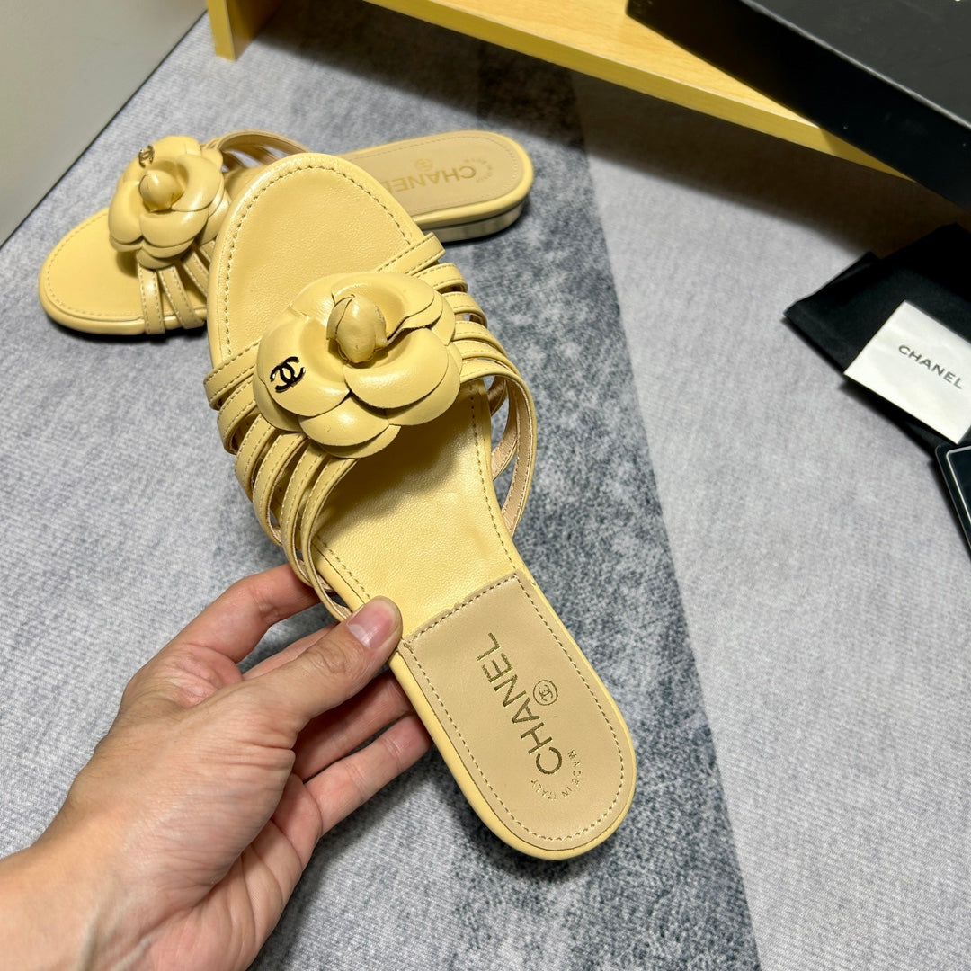 14C186ZDE Stylish Slippers