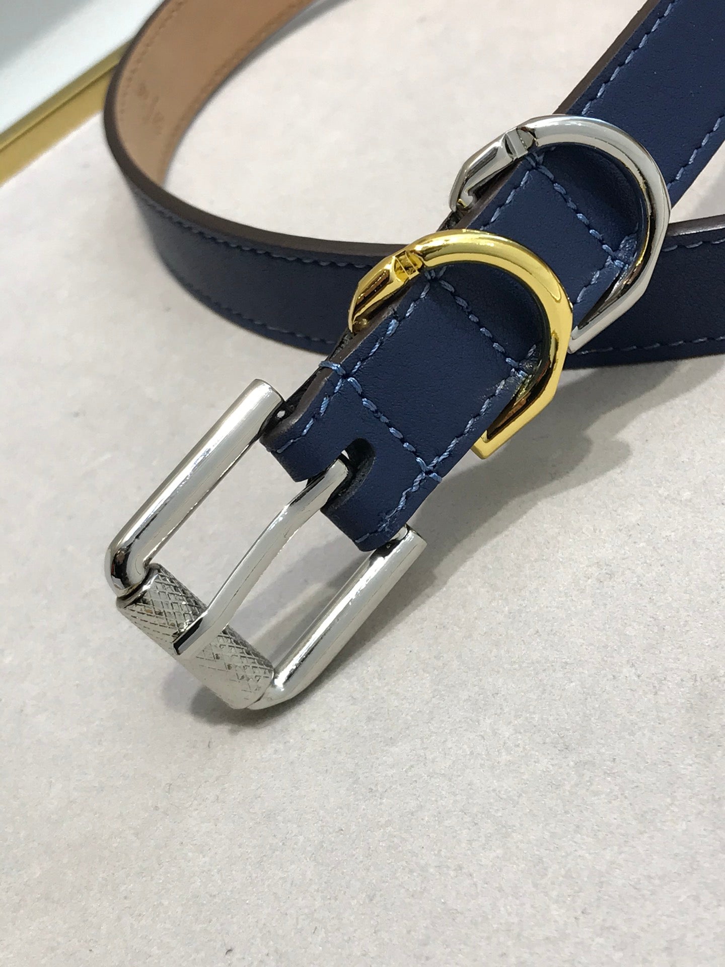 14GV95PDE Stylish High quality belt With full package
