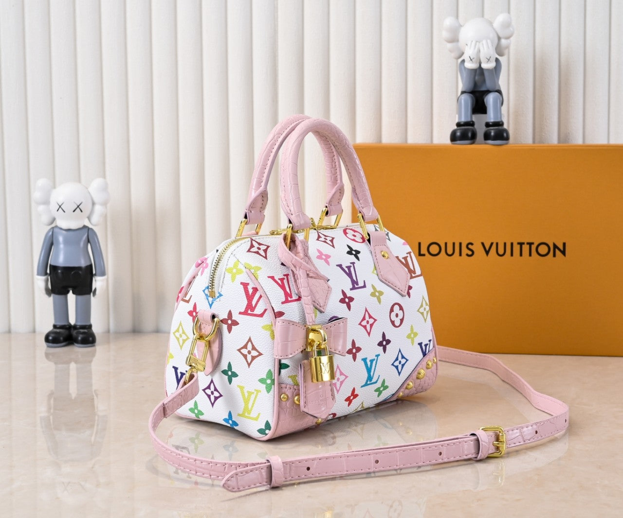 155NE75BDE Stylish leather bag