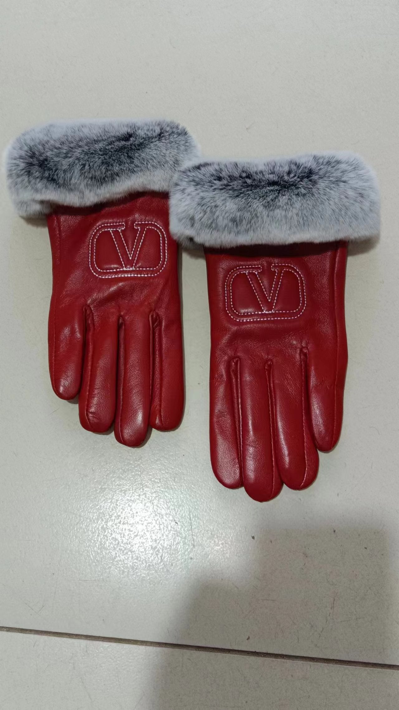 24VL111SDE Stylish gloves
