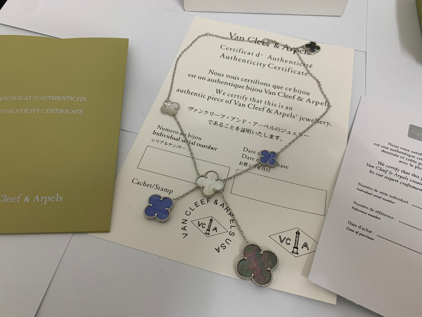 5XVA182KDE Stylish 6 flowers necklaces