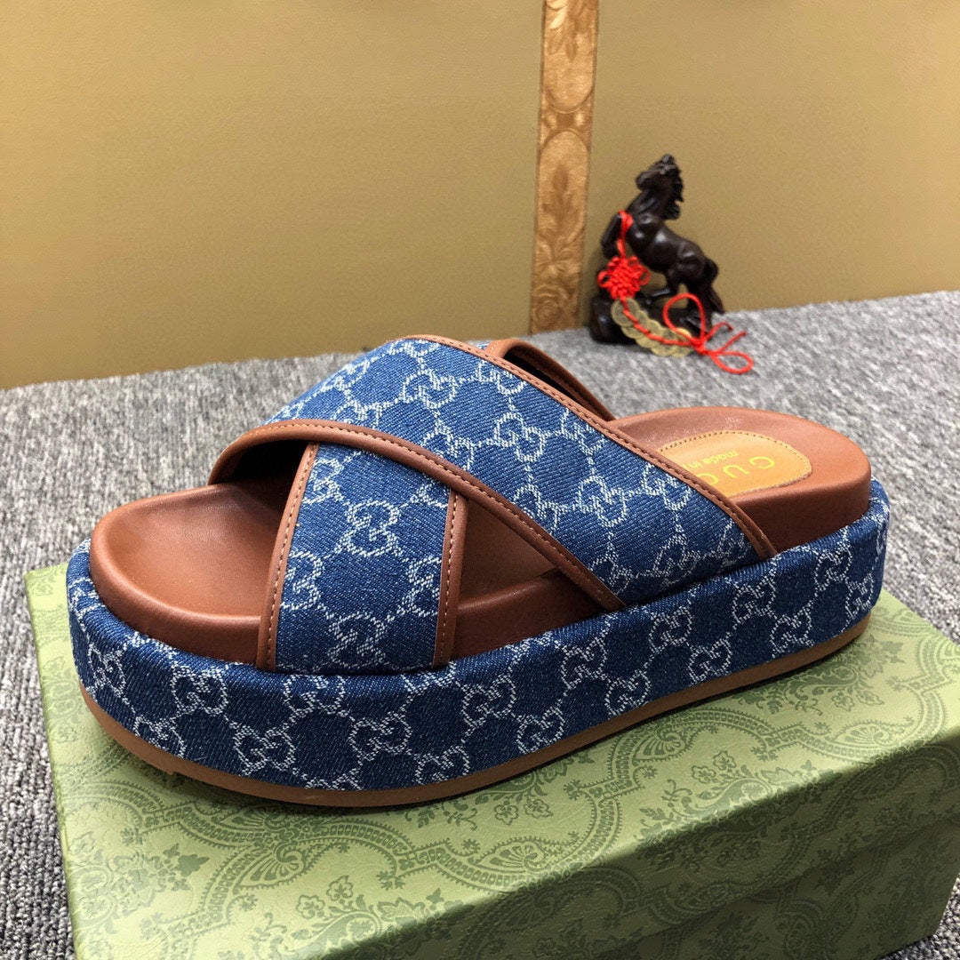 5YB69ZDE Stylish Slippers