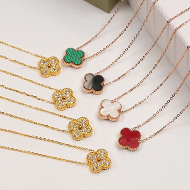 2VA11XDE Stylish necklaces both sides: one side is full of diamonds, and the other color