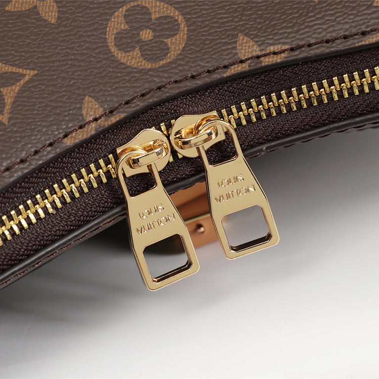 1E09BDE Stylish leather bag
