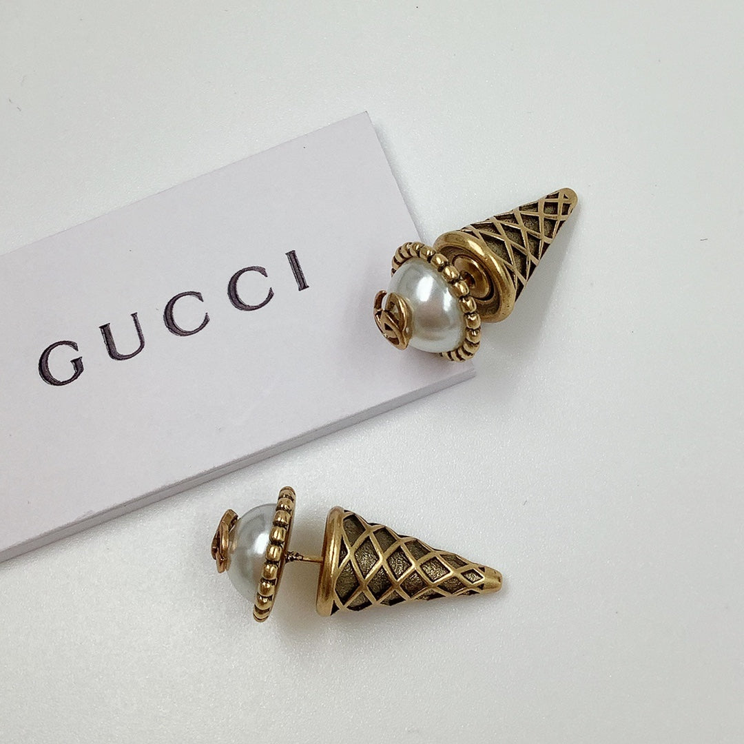 14B1030EDE Stylish Earrings