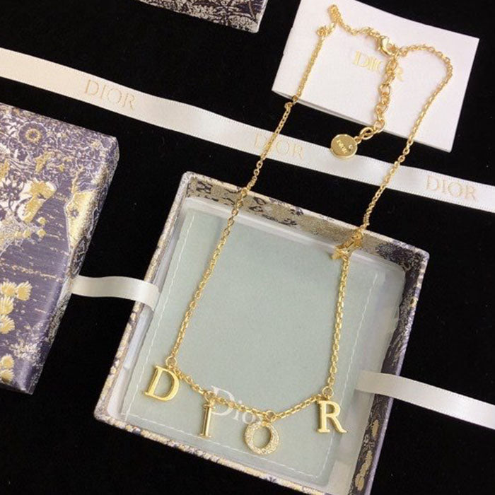 ZD18XDE Stylish Necklaces