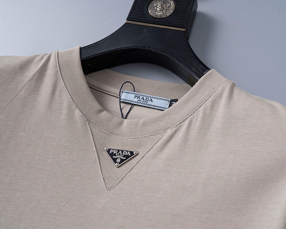 125WP67UDE Stylish T-shirts