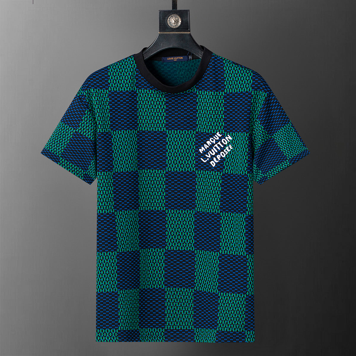 135RE120UDE Stylish shirt and shorts set