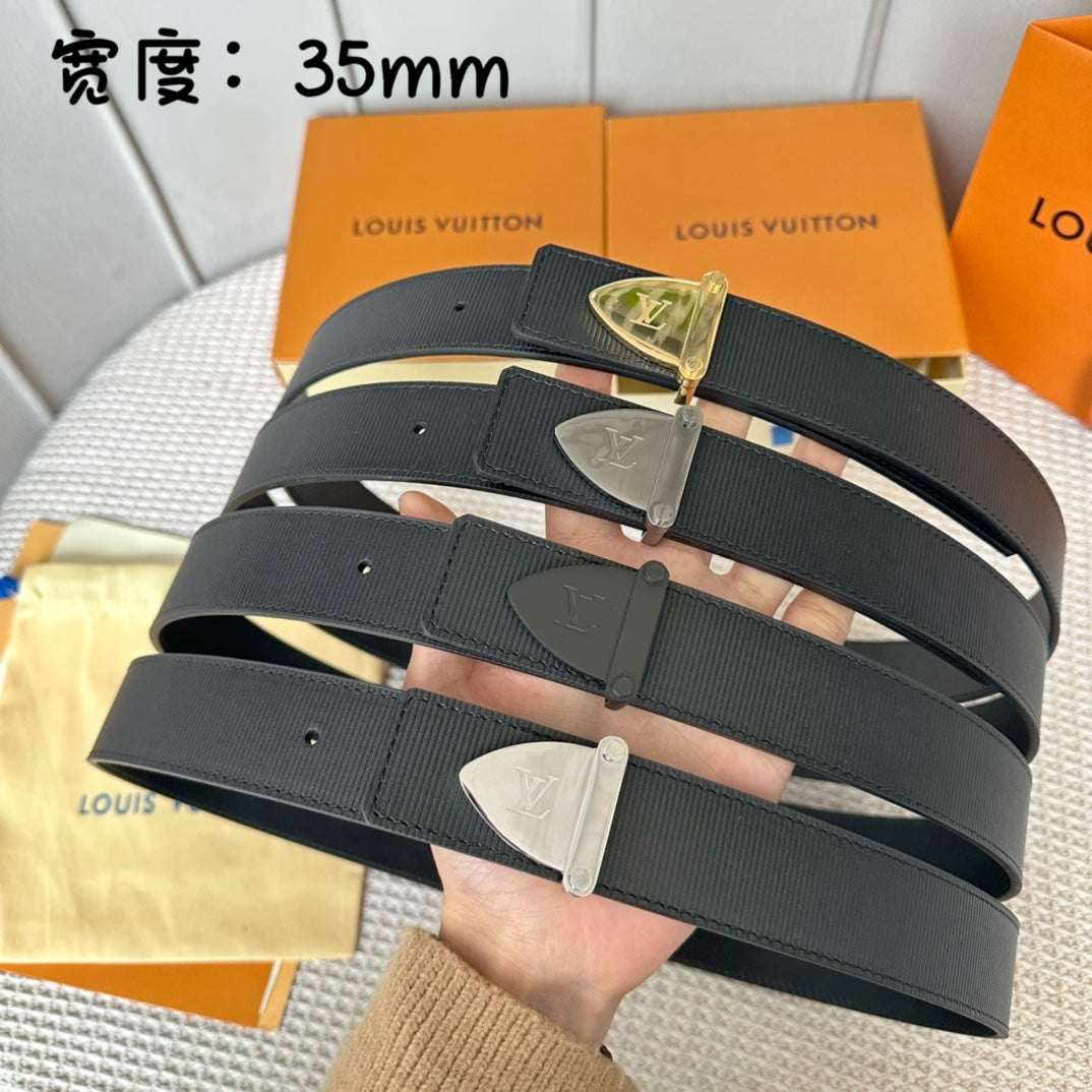 14E136PDE Stylish High quality belt With full package
