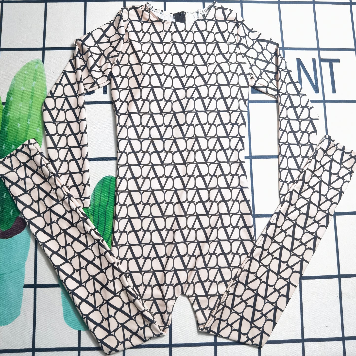 14VL4YDE Stylish Long sleeve swimsuit