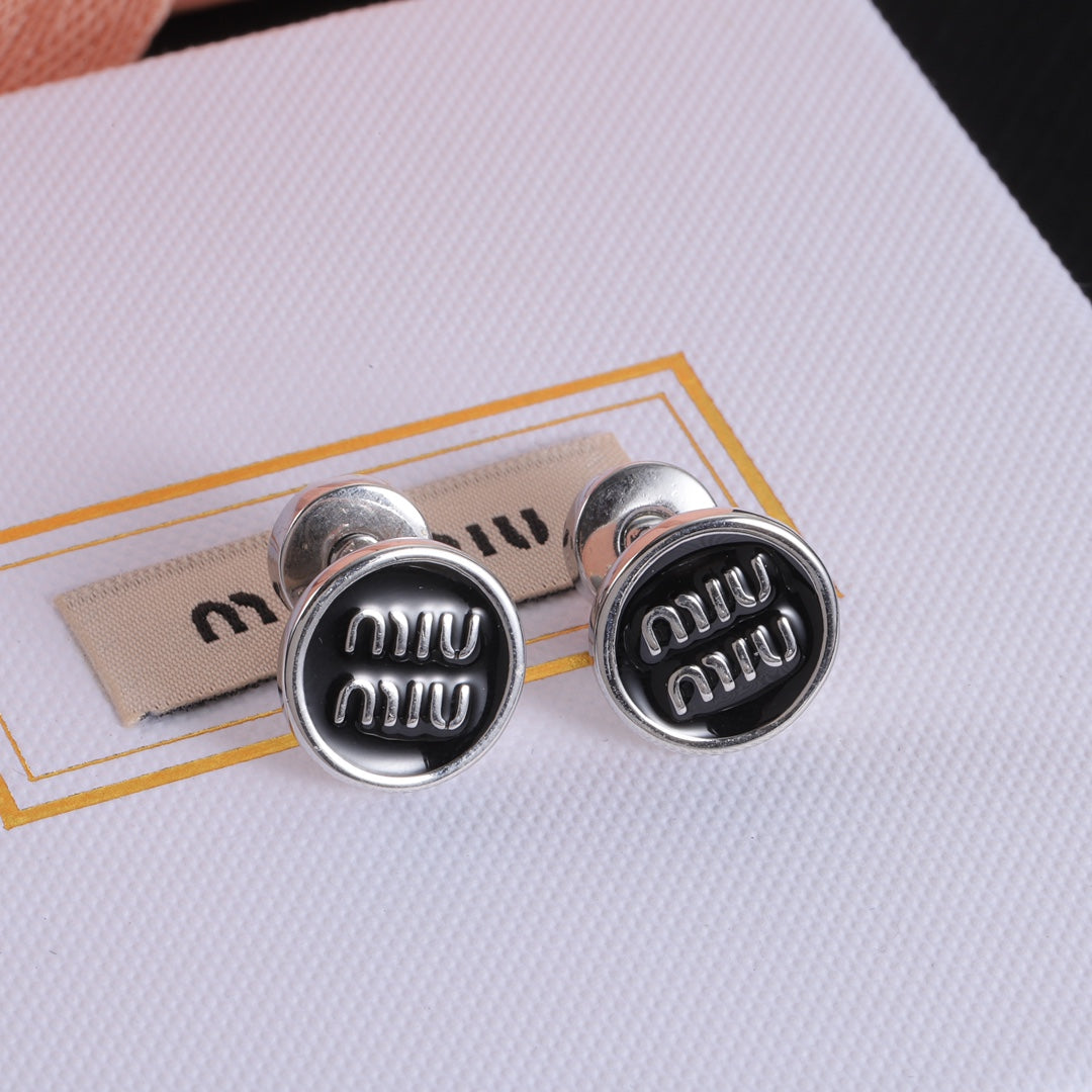14A713EDE Stylish Earrings