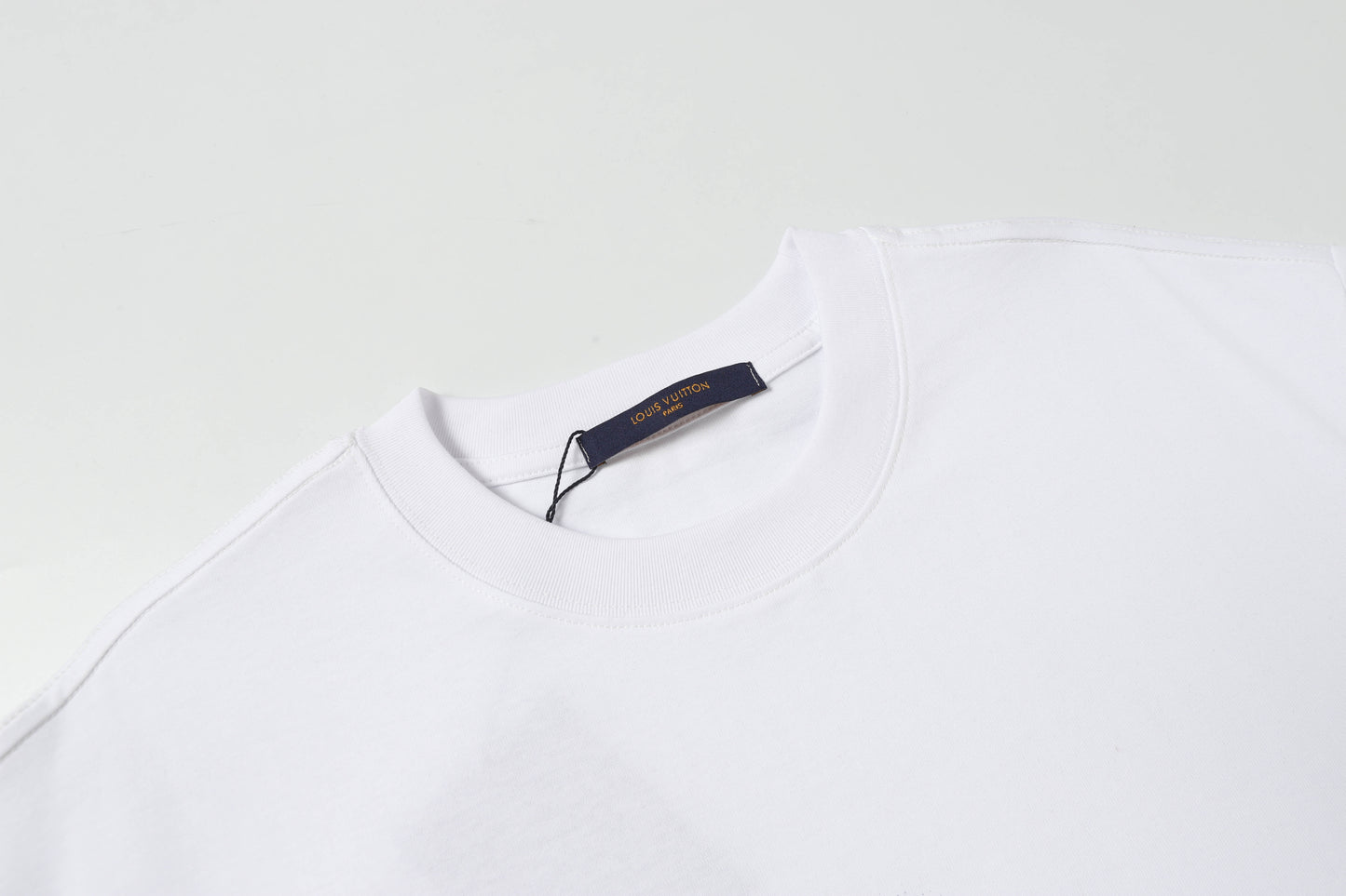 145RE147UDE Stylish T-shirt