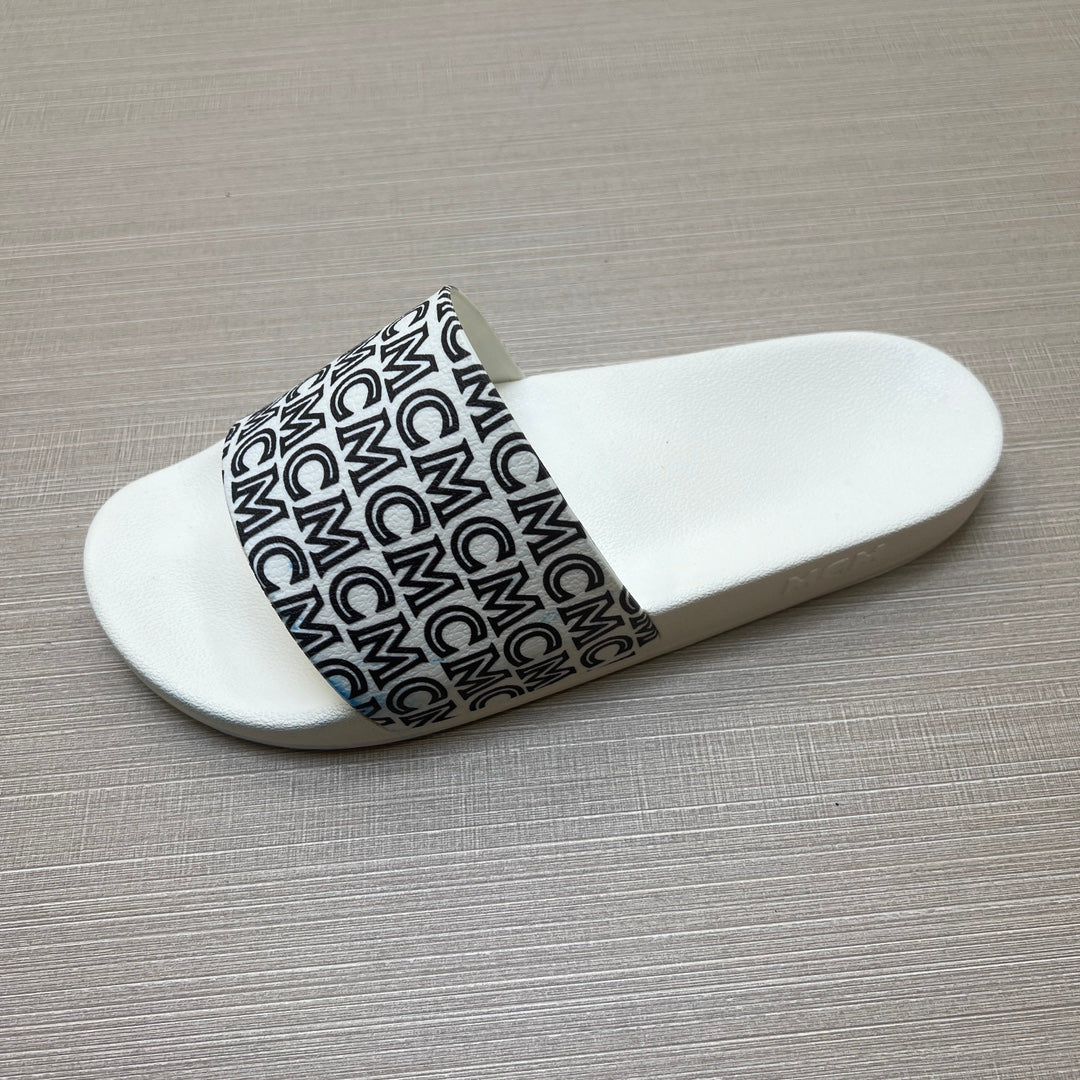 54M45ZDE Stylish slippers