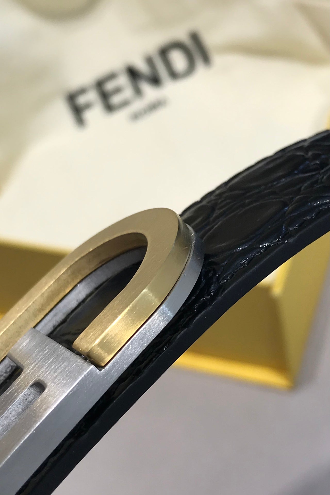 14F91PDE Stylish High quality belt With full package