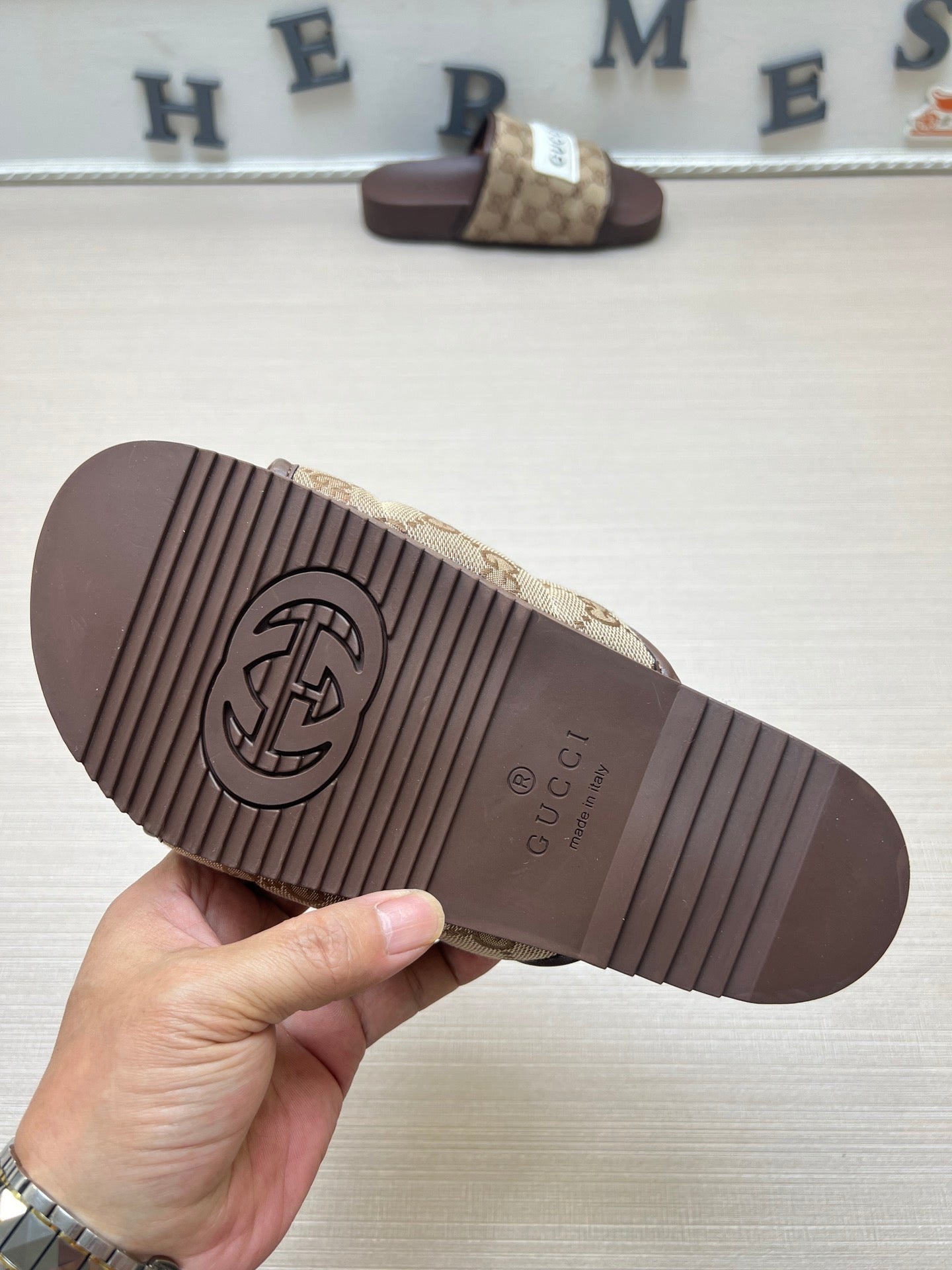 54B49ZDE Stylish slippers