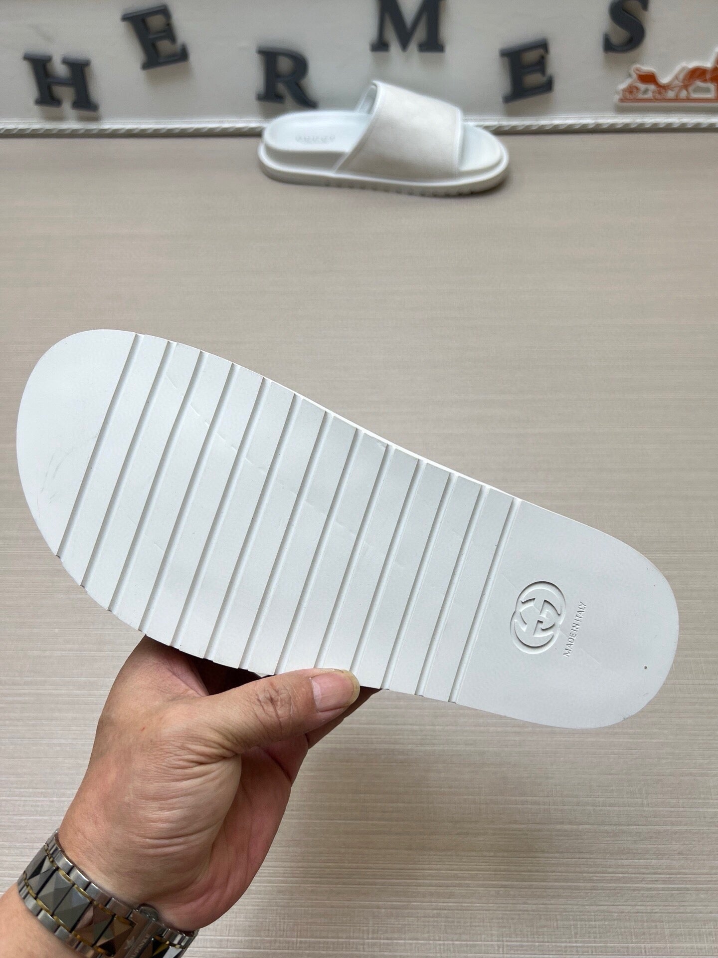 5LB231ZDE Stylish Slippers