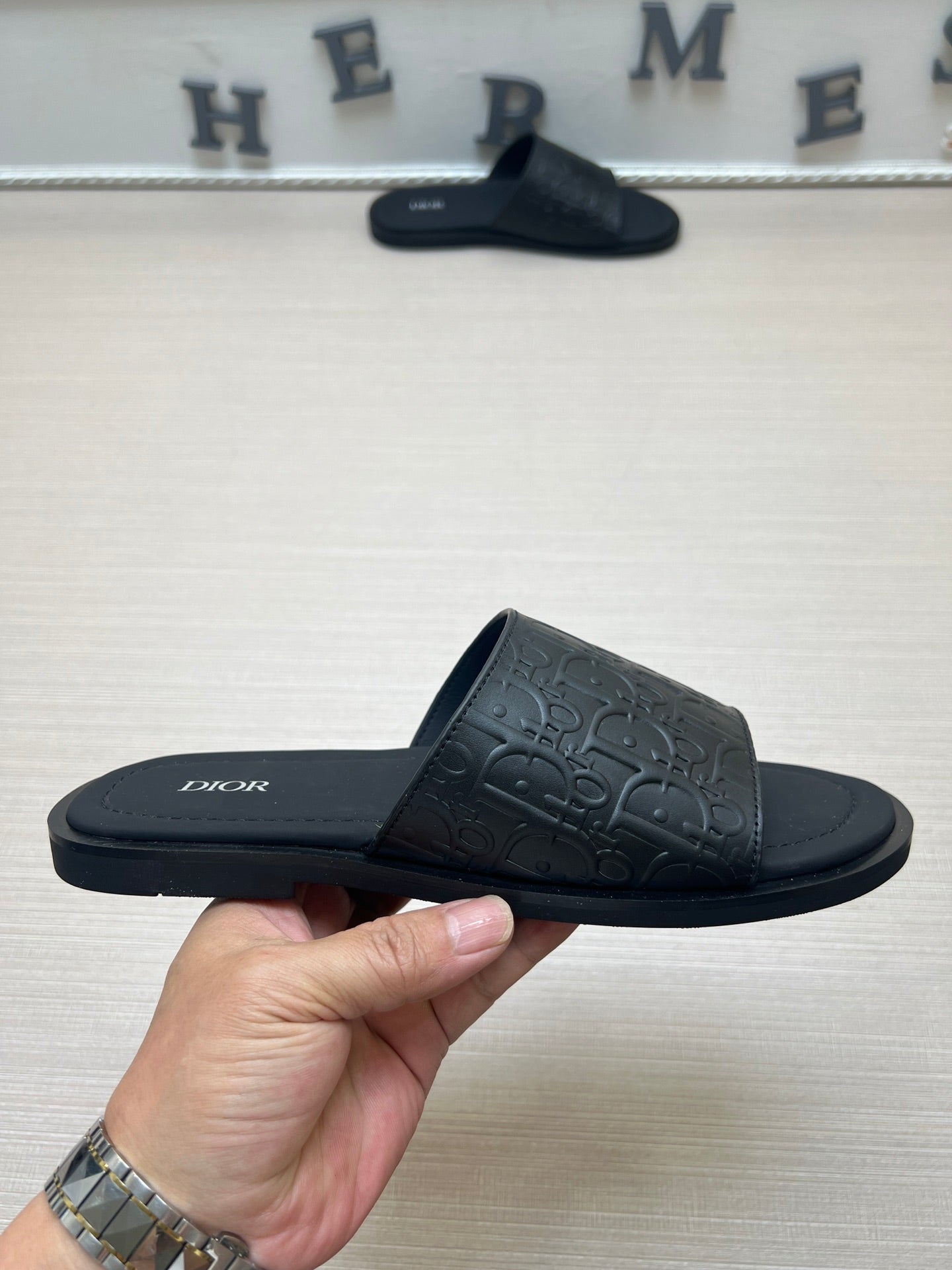 54D80ZDE Stylish slippers
