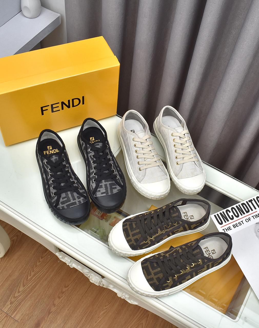 JYF2ZDE Stylish Sneakers