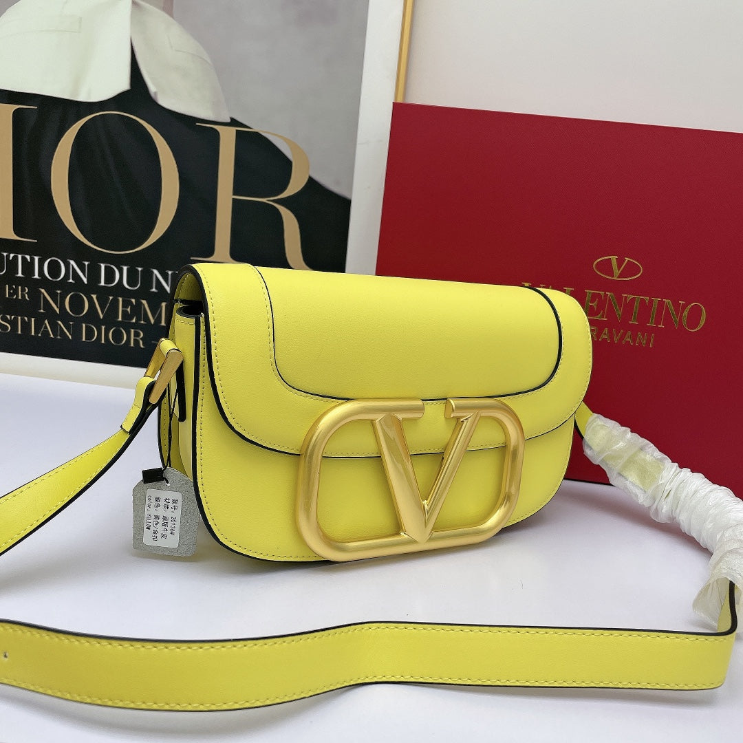 5A45BDE Stylish leather bag