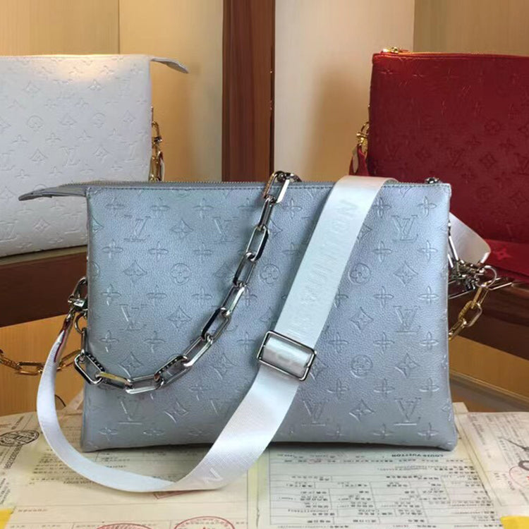 2E42BDE Stylish leather bag