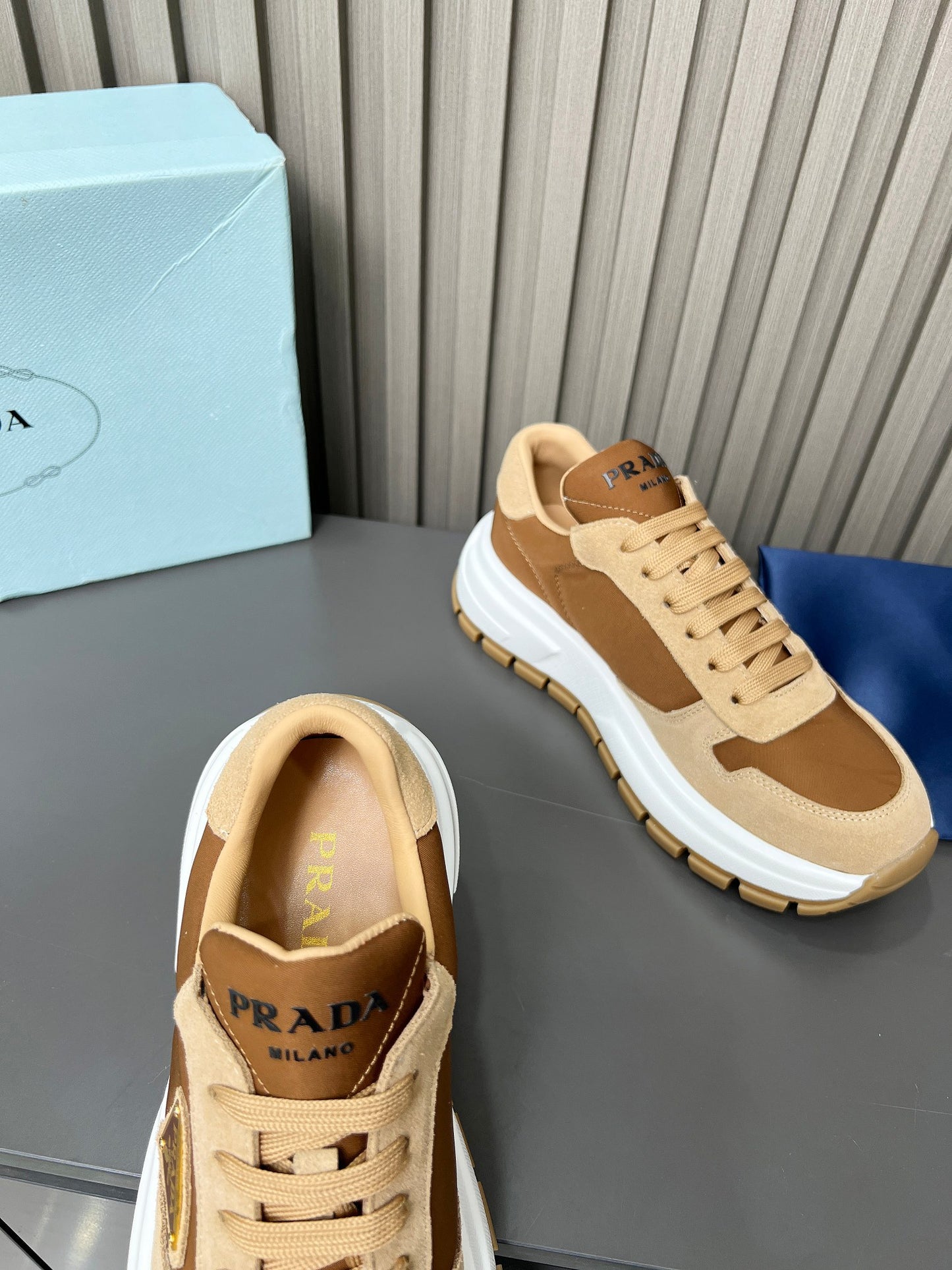 2LPD5XDE Stylish leather shoes