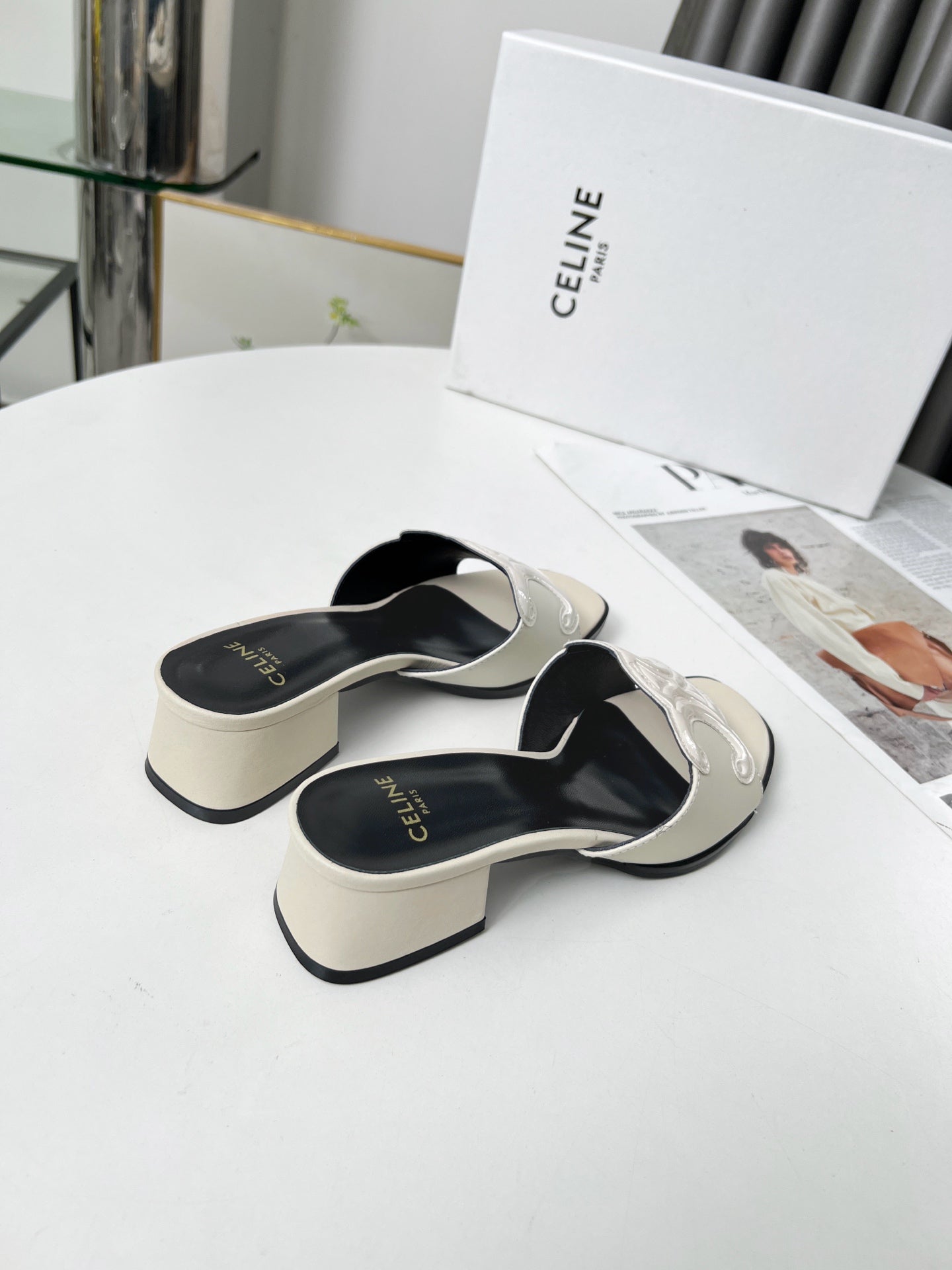 255QA51ZDE Stylish leather shoes