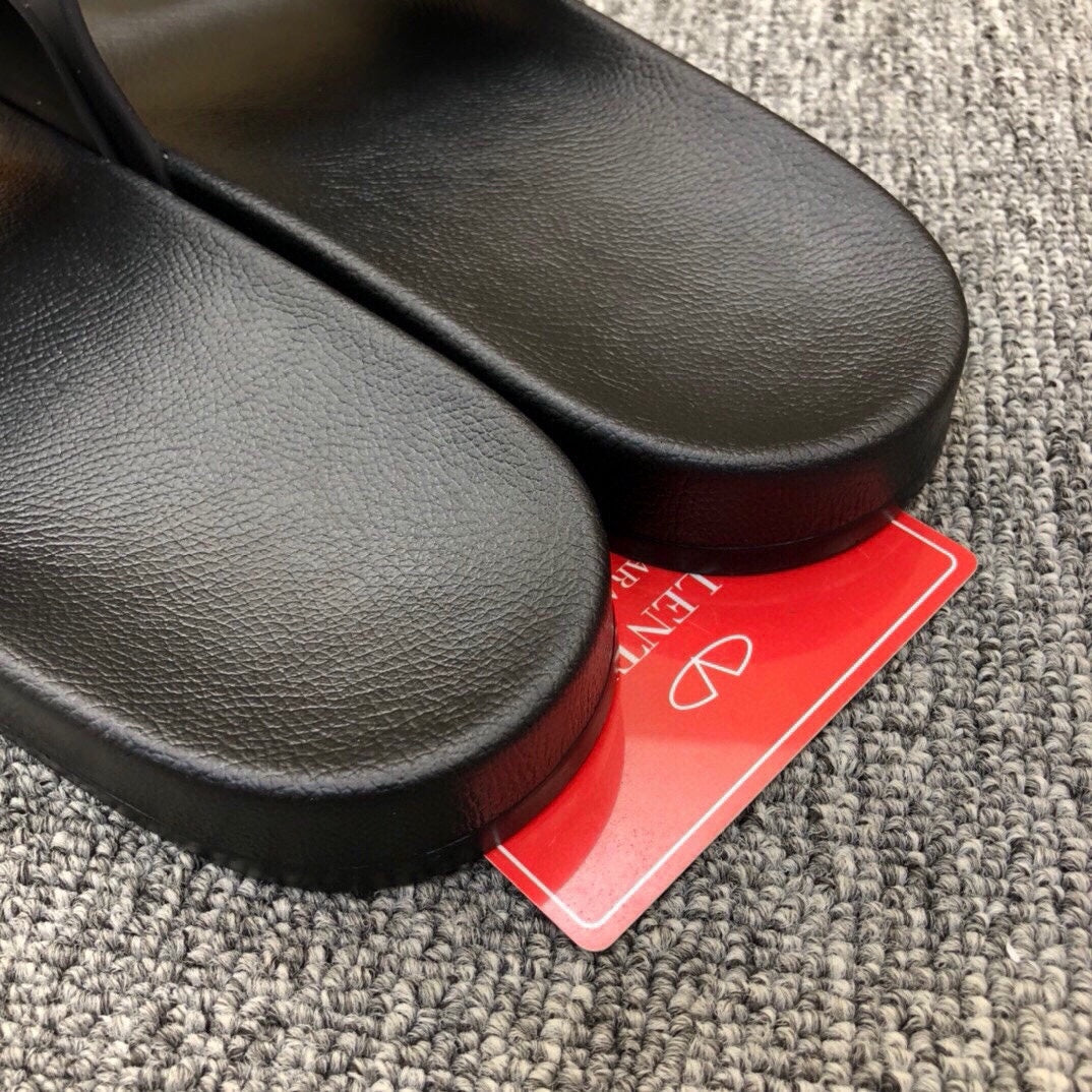 54VL52ZDE Stylish slippers