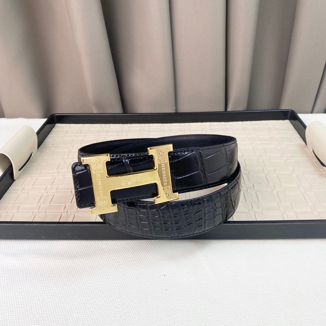 14H114PDE Stylish High quality belt With full package